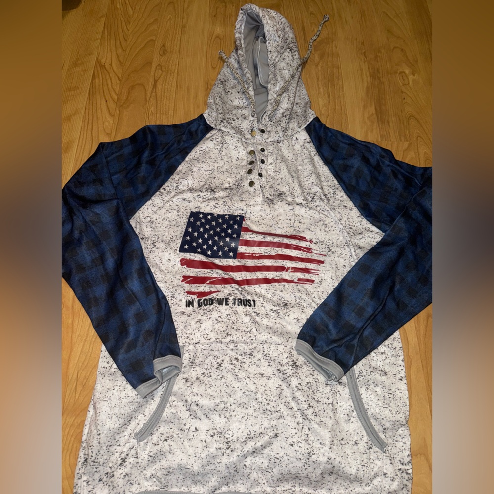 Patriotic Sweater Size XL